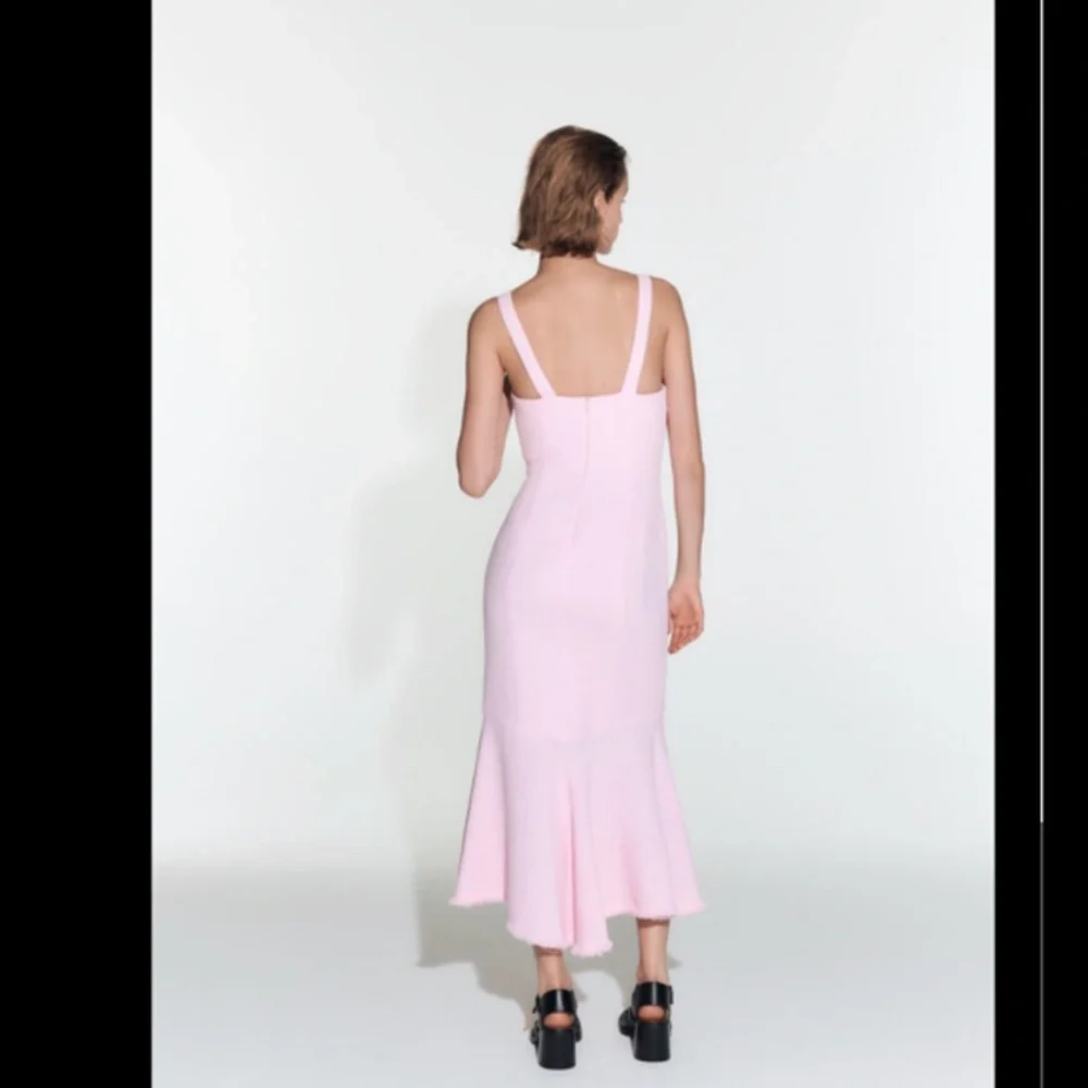 🩷 TEXTURED RUFFLED DRESS - Picture 9 of 14